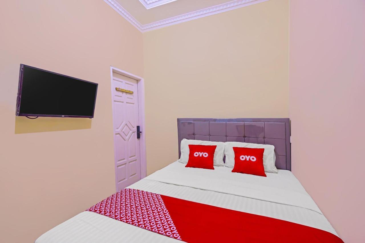Oyo 92687 Alnindo Makaliwe Ξενοδοχείο Τζακάρτα Εξωτερικό φωτογραφία