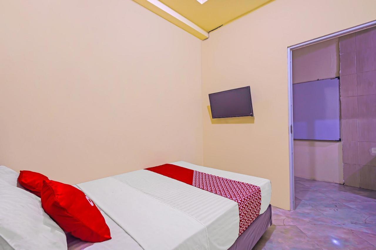 Oyo 92687 Alnindo Makaliwe Ξενοδοχείο Τζακάρτα Εξωτερικό φωτογραφία